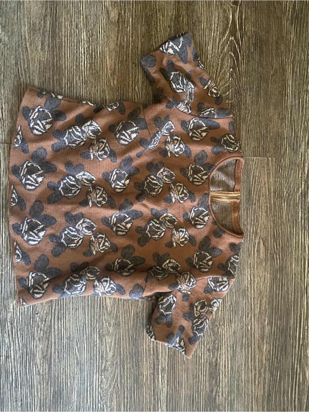 Rare 1949s Rust Brown Floral Motif Short Sleeve Top